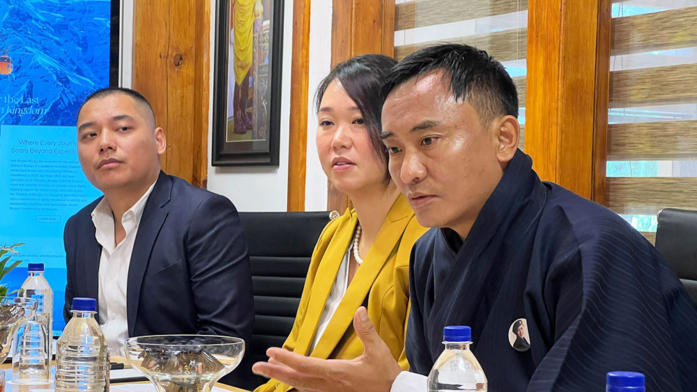 Heli Bhutan launches first private helicopter service in Bhutan – Kuensel, Buhutan’s National Newspaper