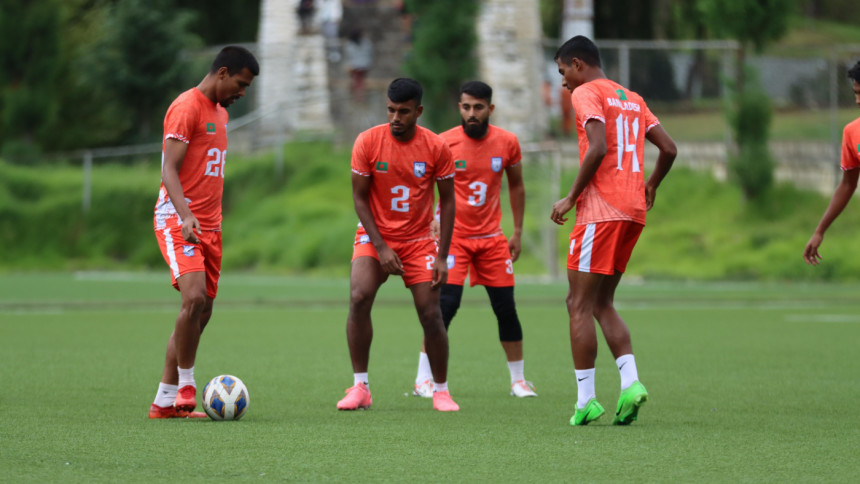 Booters begin practice ahead of Bhutan friendlies – The Daily Star