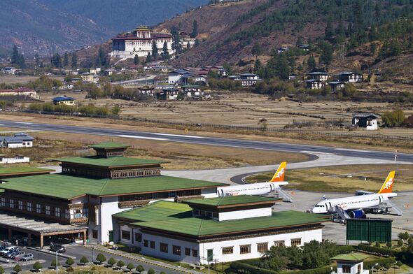 The world’s ‘most dangerous airport’ where only 50 pilots are qualified to land – Express