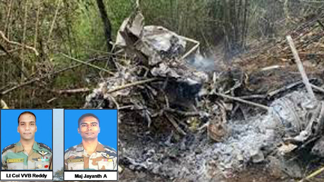 Two pilots killed in Indian army chopper crash – Khaleej Times